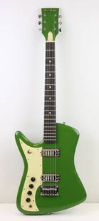 Airline Electric Guitar with Fender Soft Case: Airline electric guitar. Left-handed Big Horn reissue, featuring a solid body in a vibrant green finish. Includes pickup with chrome covers, a cream pickguard, four control knobs, and chrome tuning ma