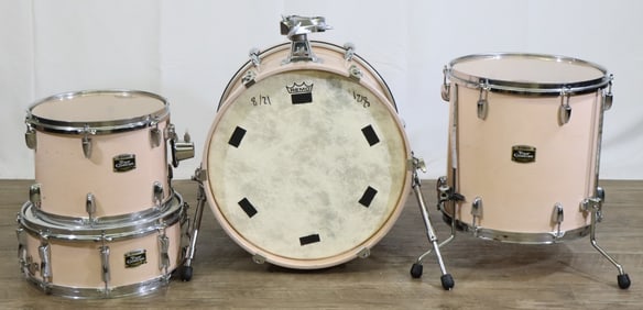 Yamaha Tour Custom 4 Piece Drumset