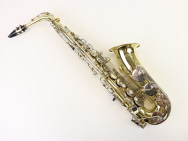 Yamaha YAS-23 Saxophone with Case and Accessories