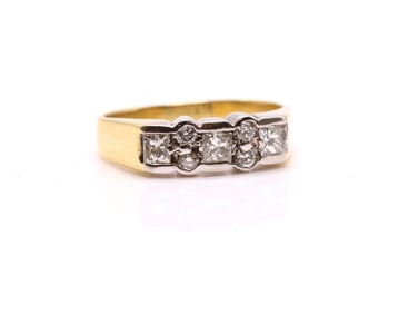 18k WYG Diamond Ring