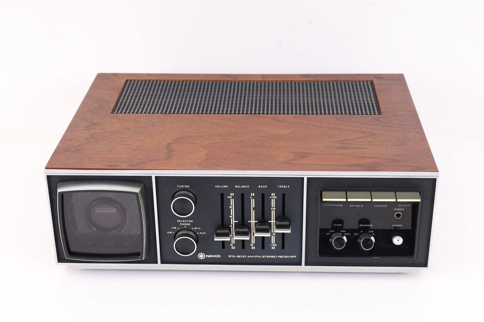 Nikko Stereo Receiver (1 of 11)