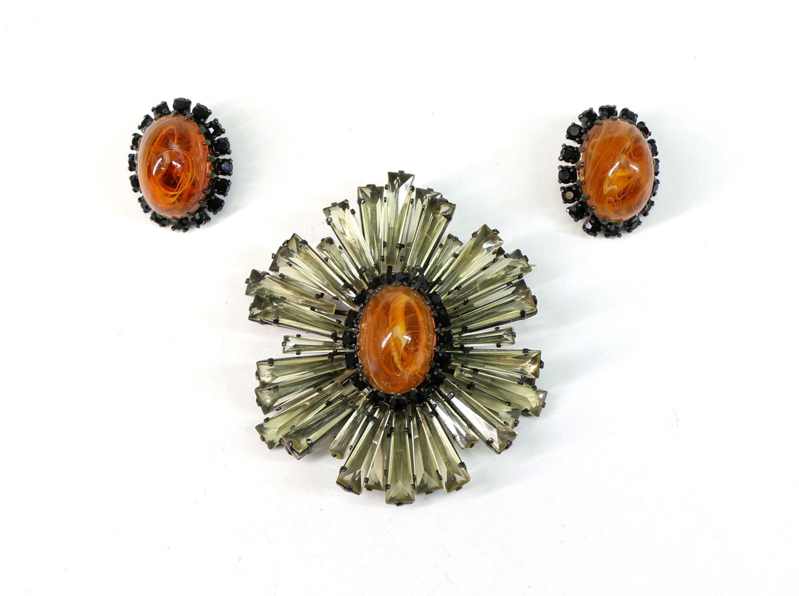 Schreiner Keystone Ruffle Brooch Pendant and Earrings (1 of 5)