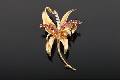 14k YG Diamond Ruby Pin