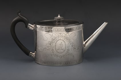 Charles Aldridge and Henry Green Georgian British Sterling Silver Teapot