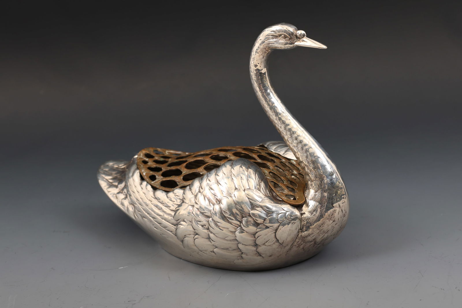 Gorham / Durgin Sterling Silver Swan Centerpiece (1 of 10)