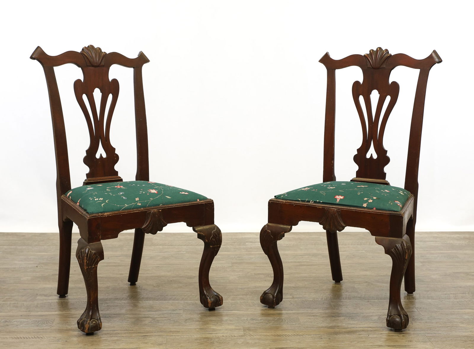 Philadelphia Chippendale Mahogany Side Chairs (1 of 19)