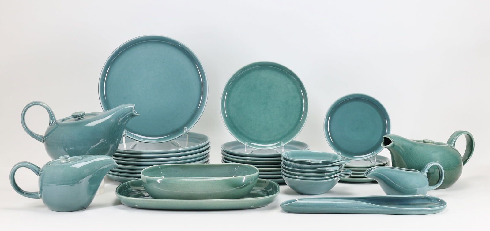 Russel Wright Turquoise Dinnerware (1 of 13)