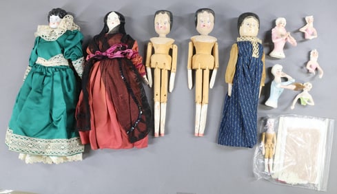 WOODEN & CHINA DOLLS.