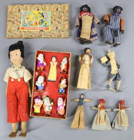 WOODEN & NOVELTY DOLLS.