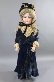 ANTIQUE GERMAN BISQUE DOLL