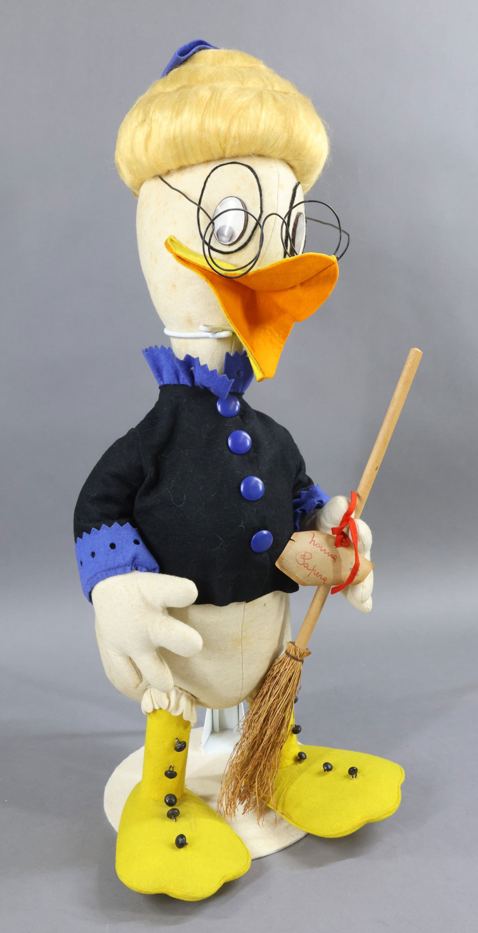 CLOTH DOLLS. (1 of 9)