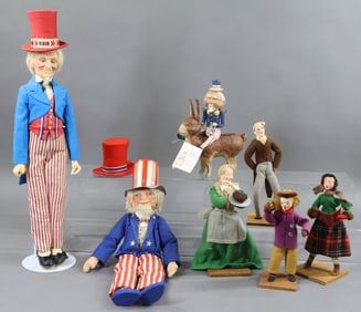 HOLIDAY/NOVELTIES.