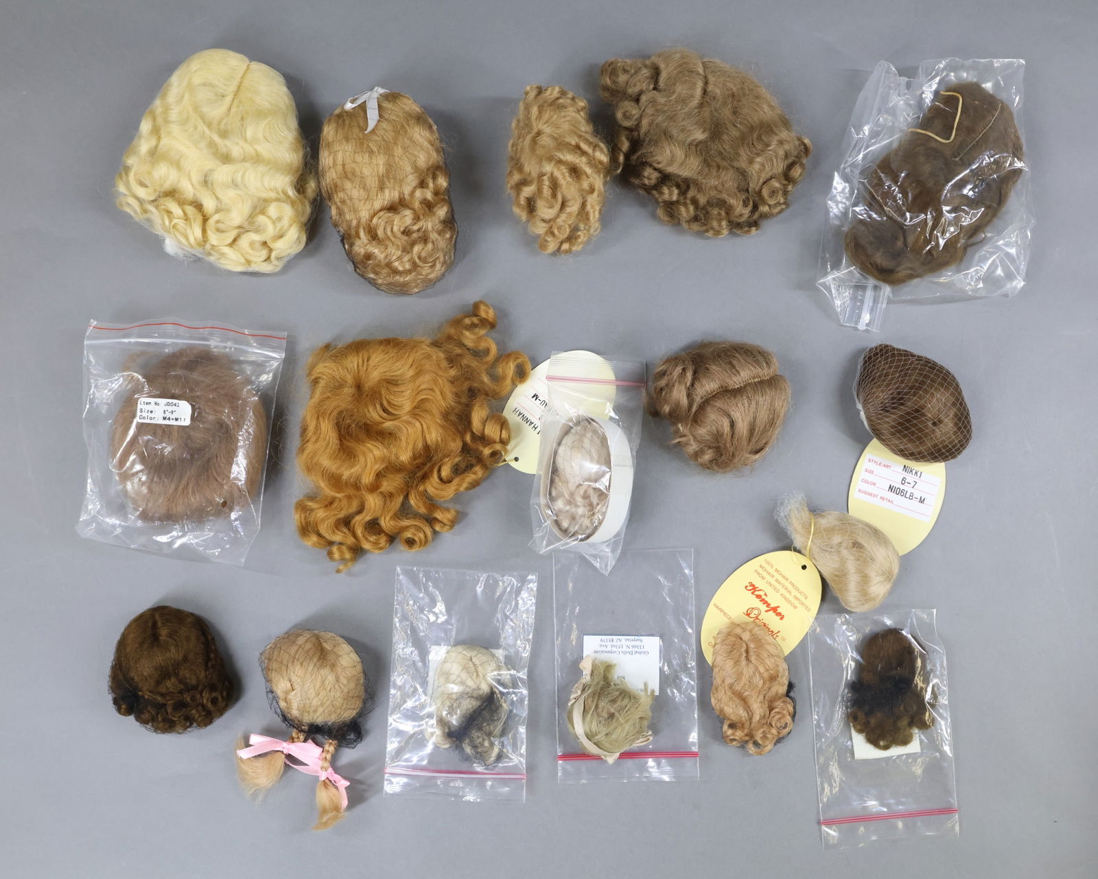 DOLL SUPPLIES. (1 of 7)