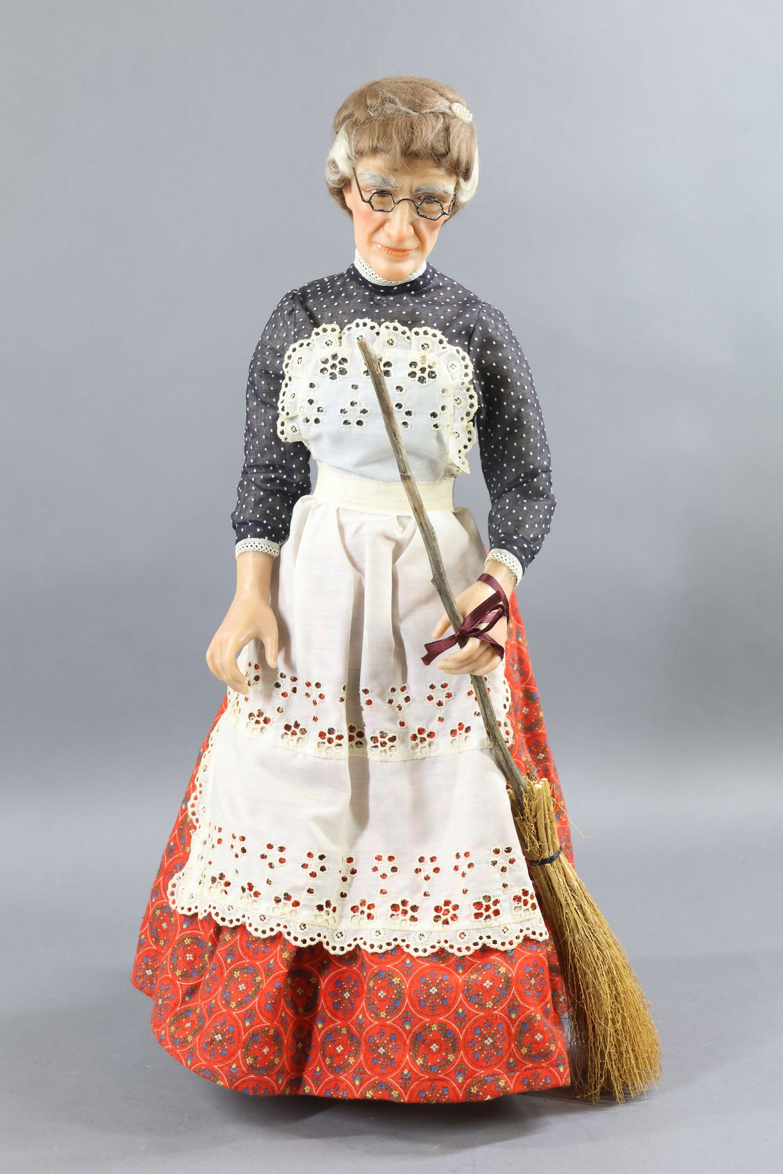 Tonner Doll～Wizard of Oz Ozmopolitan～ Tonner The Wizard of Oz Doll Lady Ozmopolitan Green Dress