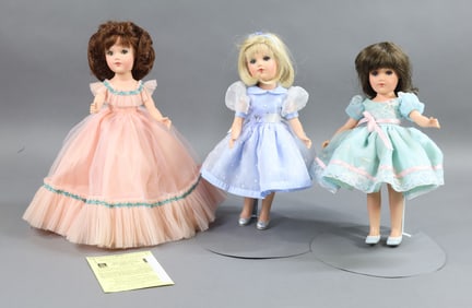 CONTEMPORARY ARTIST DOLLS.