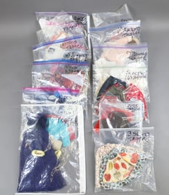 CONTEMPORARY ARTIST DOLLS - CLOTHING.