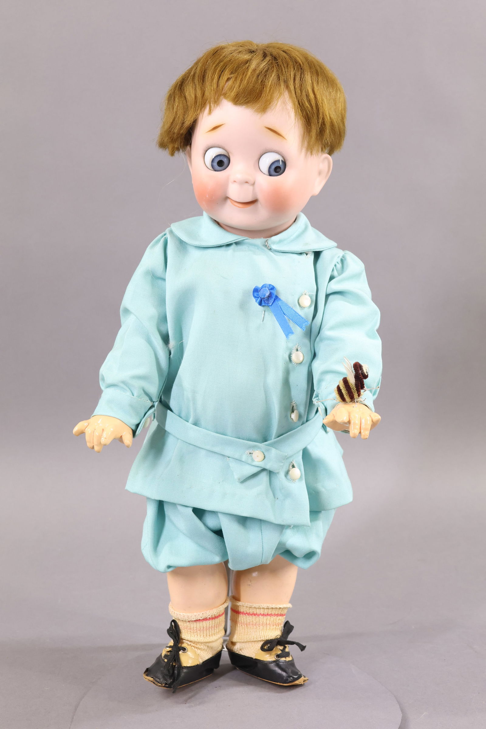 BISQUE GOOGLY EYE DOLLS. (1 of 12)