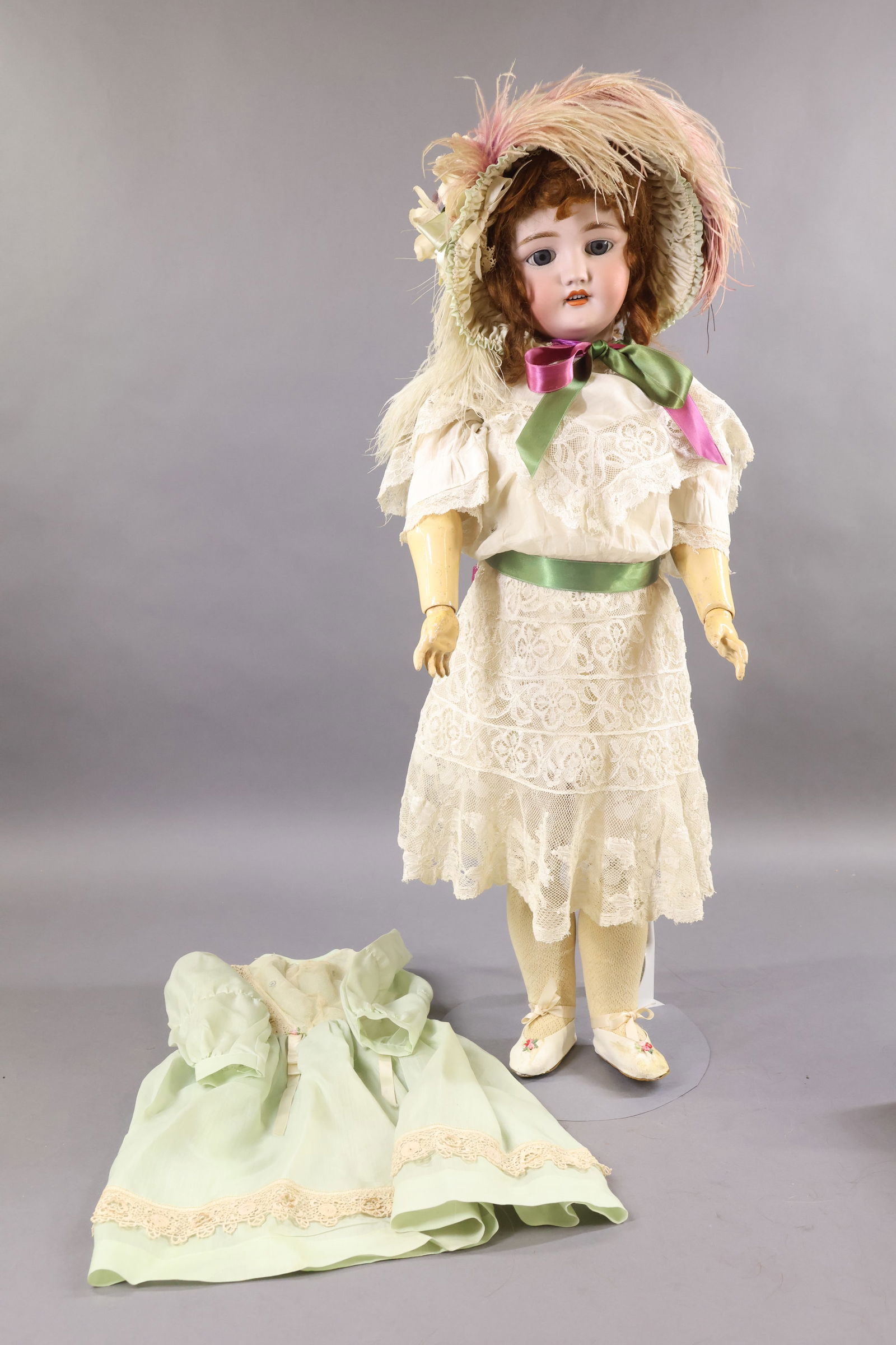 GERMAN BISQUE DOLLS. (1 of 11)