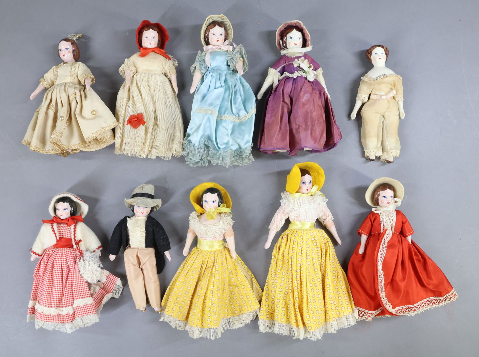 RUTH GIBBS DOLLS. (1 of 6)
