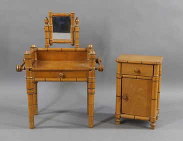 ANTIQUE DOLL FURNITURE.