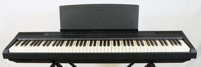 Yamaha P-105 88-Key Digital Piano with soft gig bag case