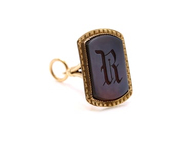 14K YG Signet Pendant
