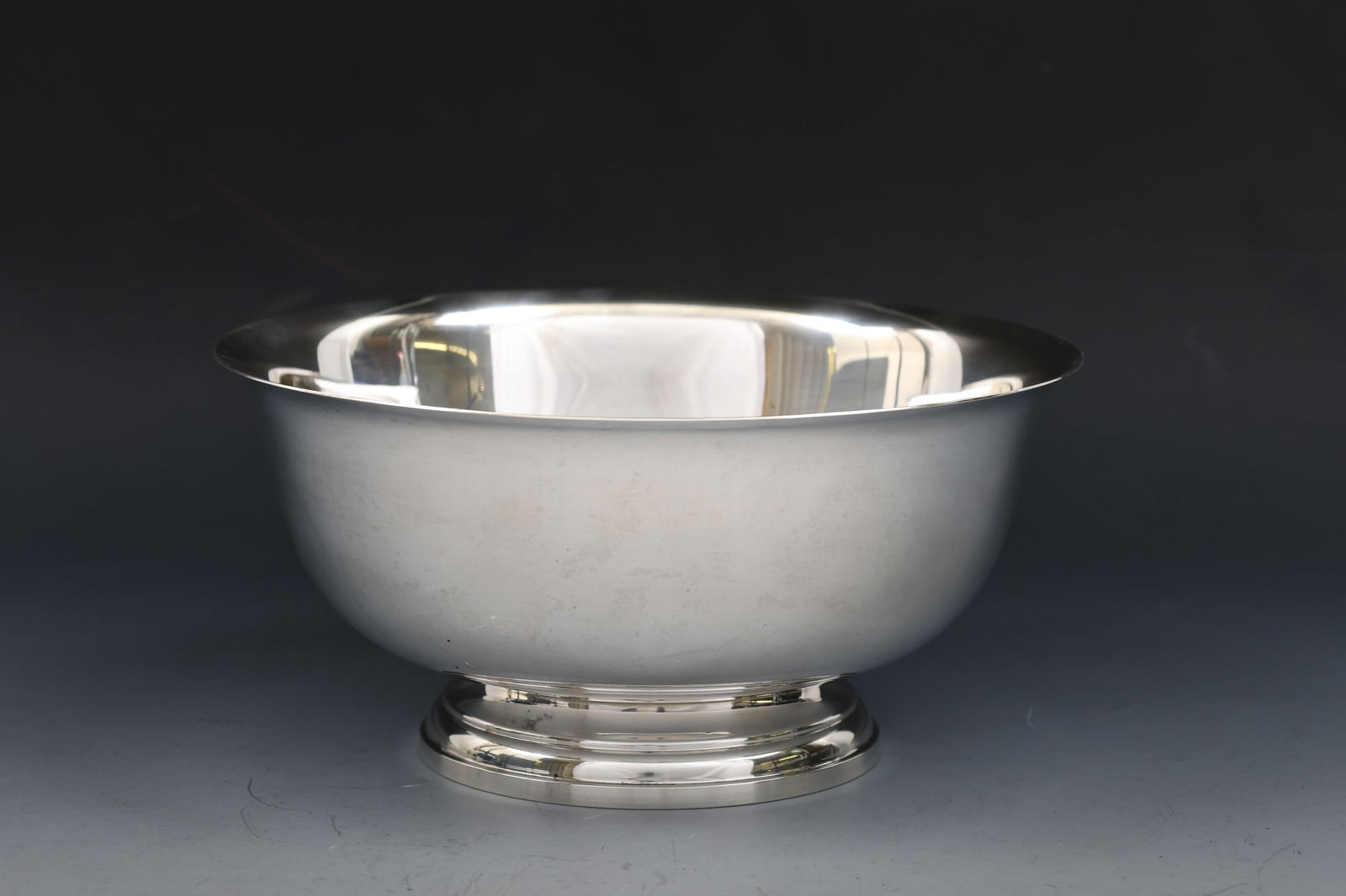Newport "Paul Revere Reproduction" Sterling Silver Bowl (1 of 11)