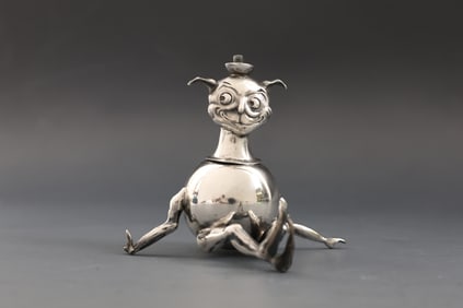 Edwardian British Sterling Silver Novelty Table Lighter