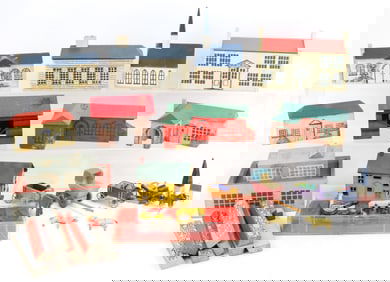 Train Buildings and Accessories