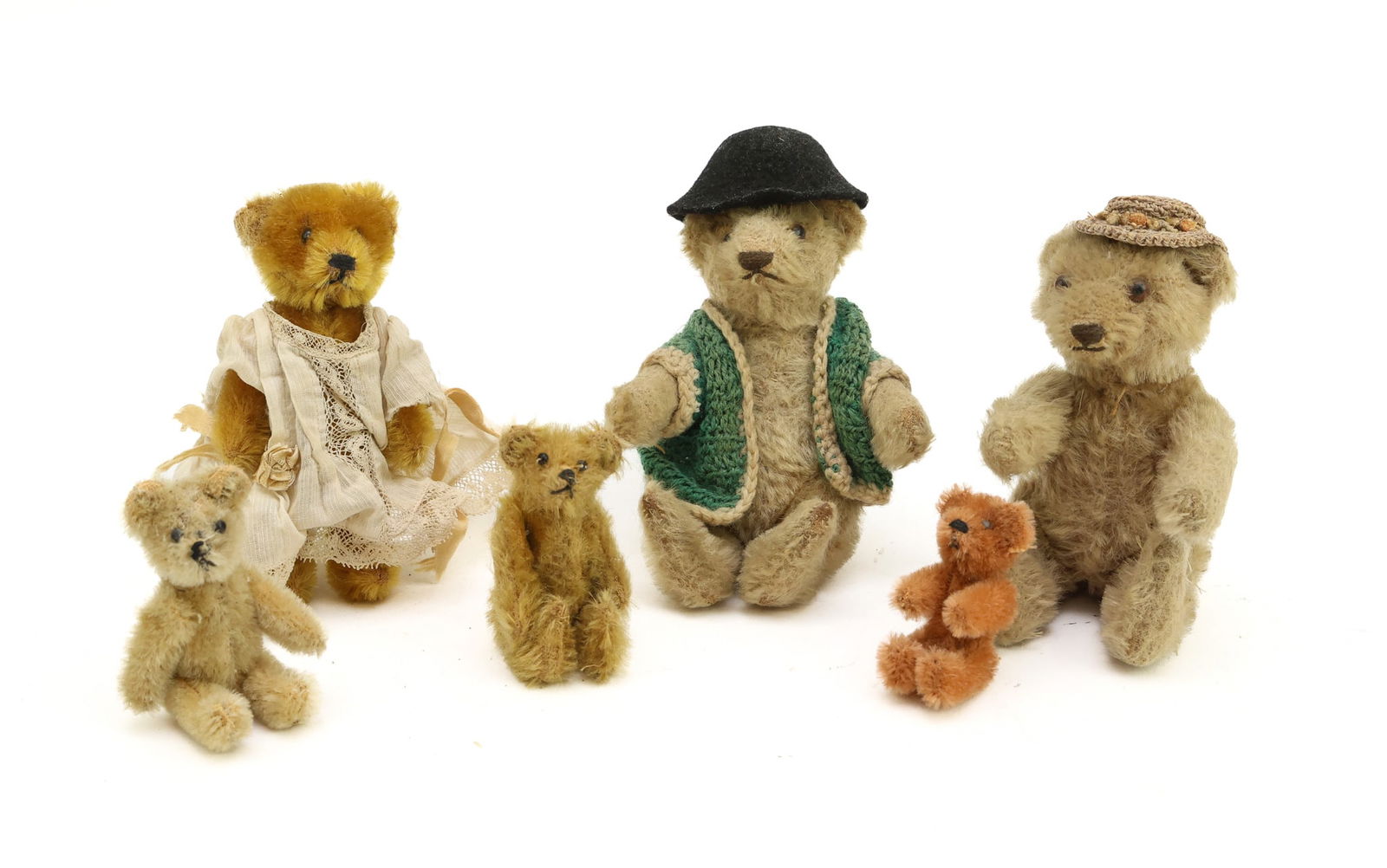 Antique Mohair Bears (1 of 12)