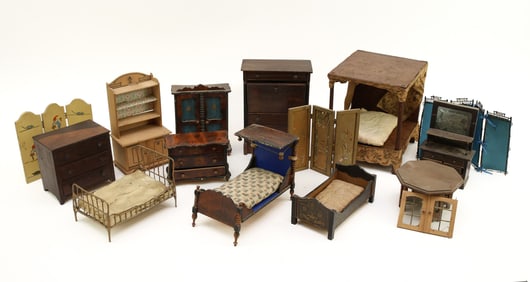 Miniature Doll Furniture