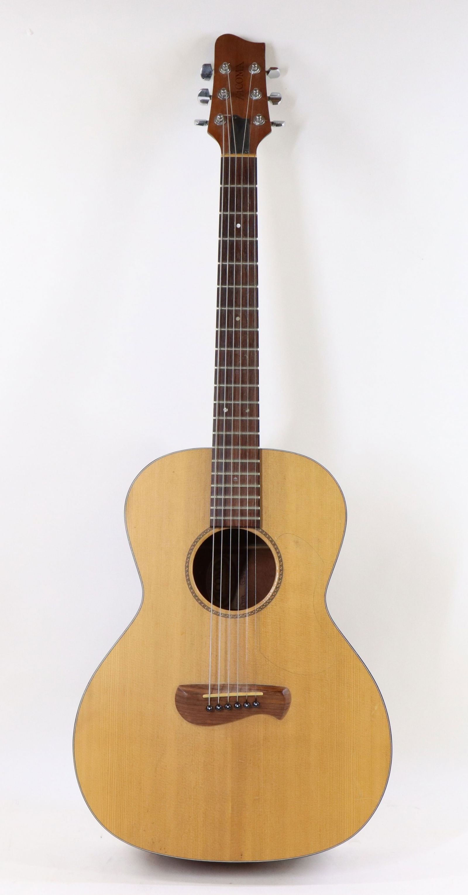Tacoma PM9 Acoustic Guitar (1 of 18)