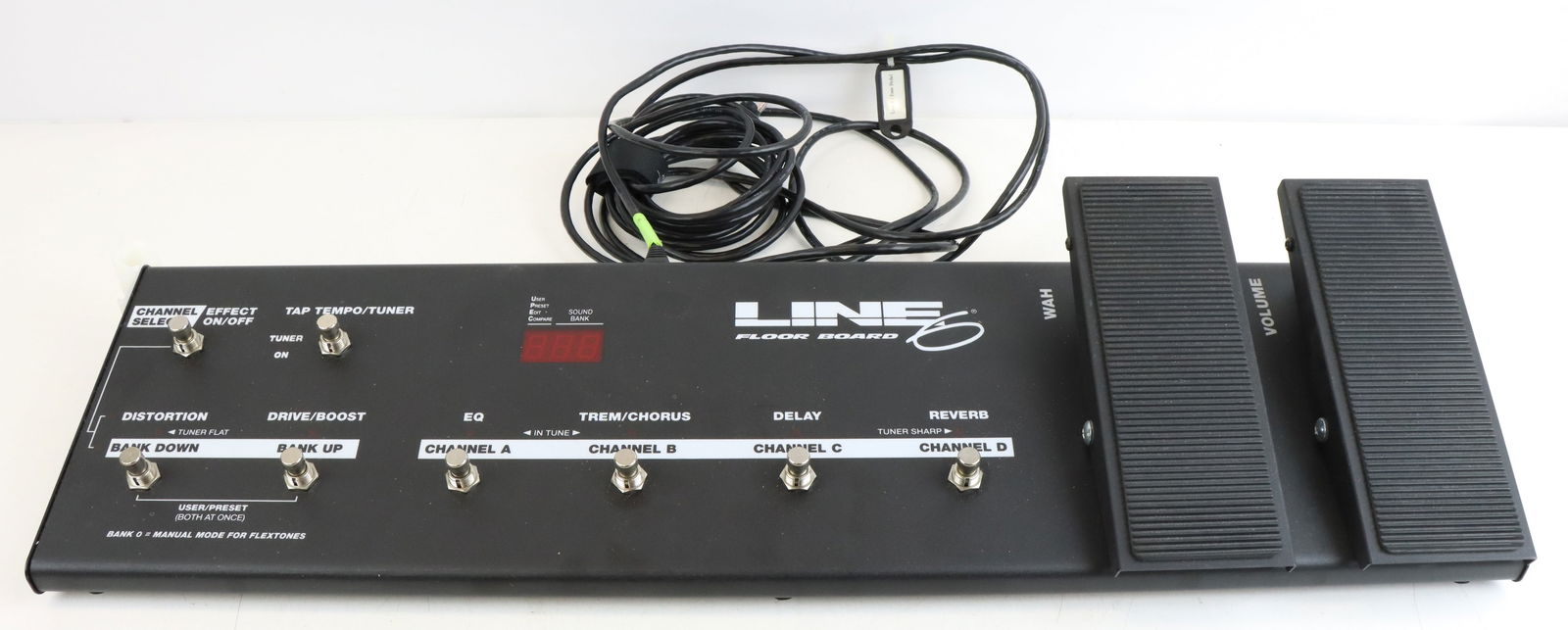 Line 6 Floor Board Pedal Board (1 of 7)