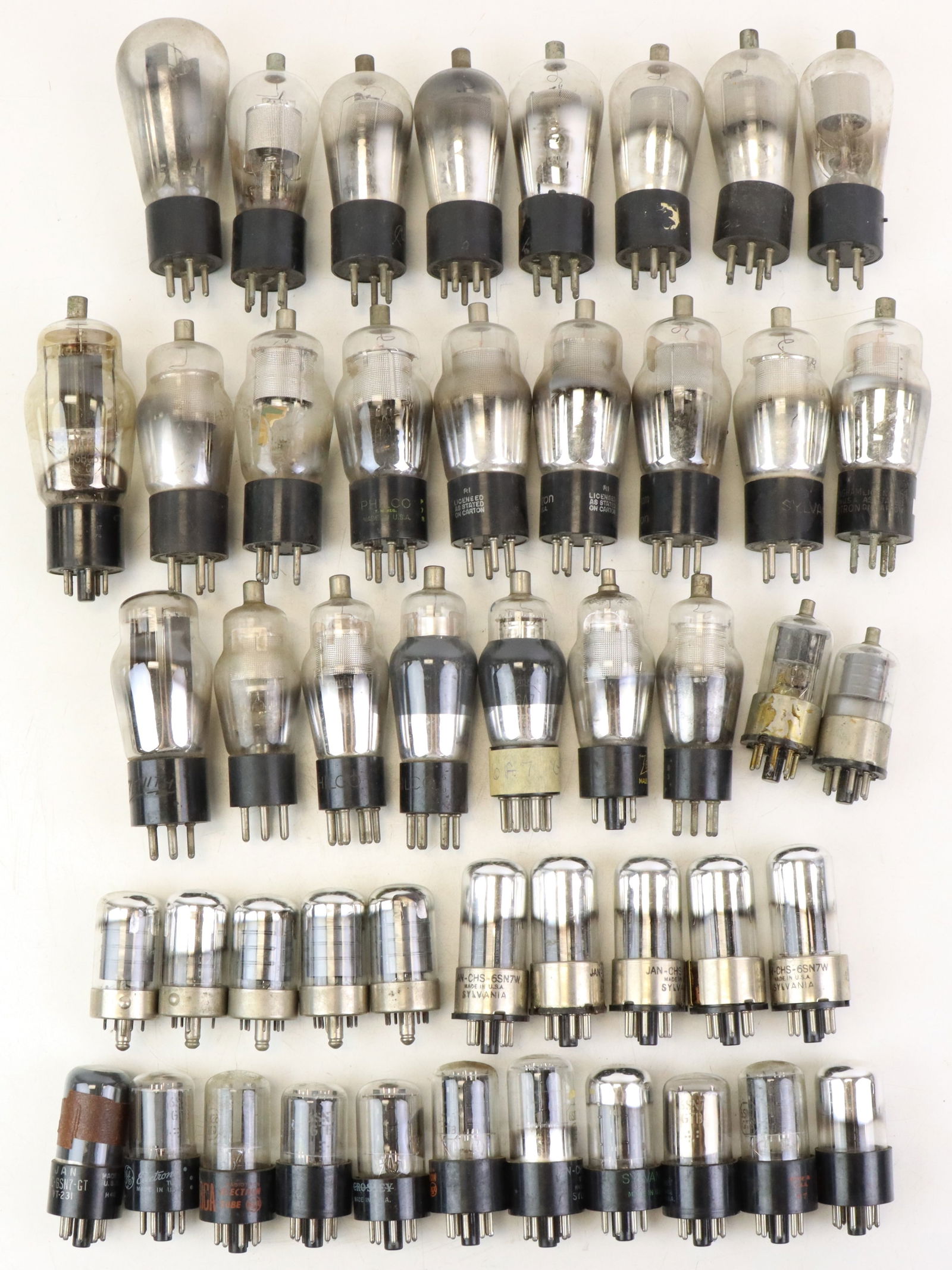 Vintage Vacuum Tubes (1 of 8)