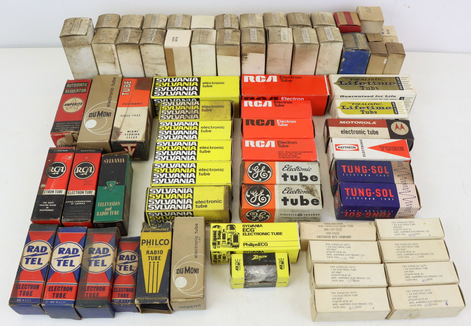 Vintage Vacuum Tubes (1 of 19)