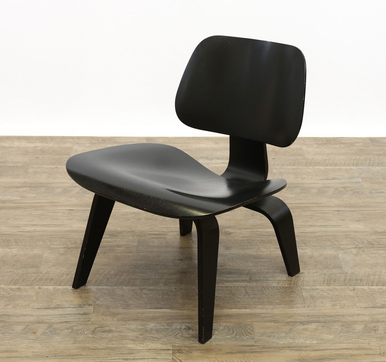 Herman Miller Eames LCW Chair (1 of 11)