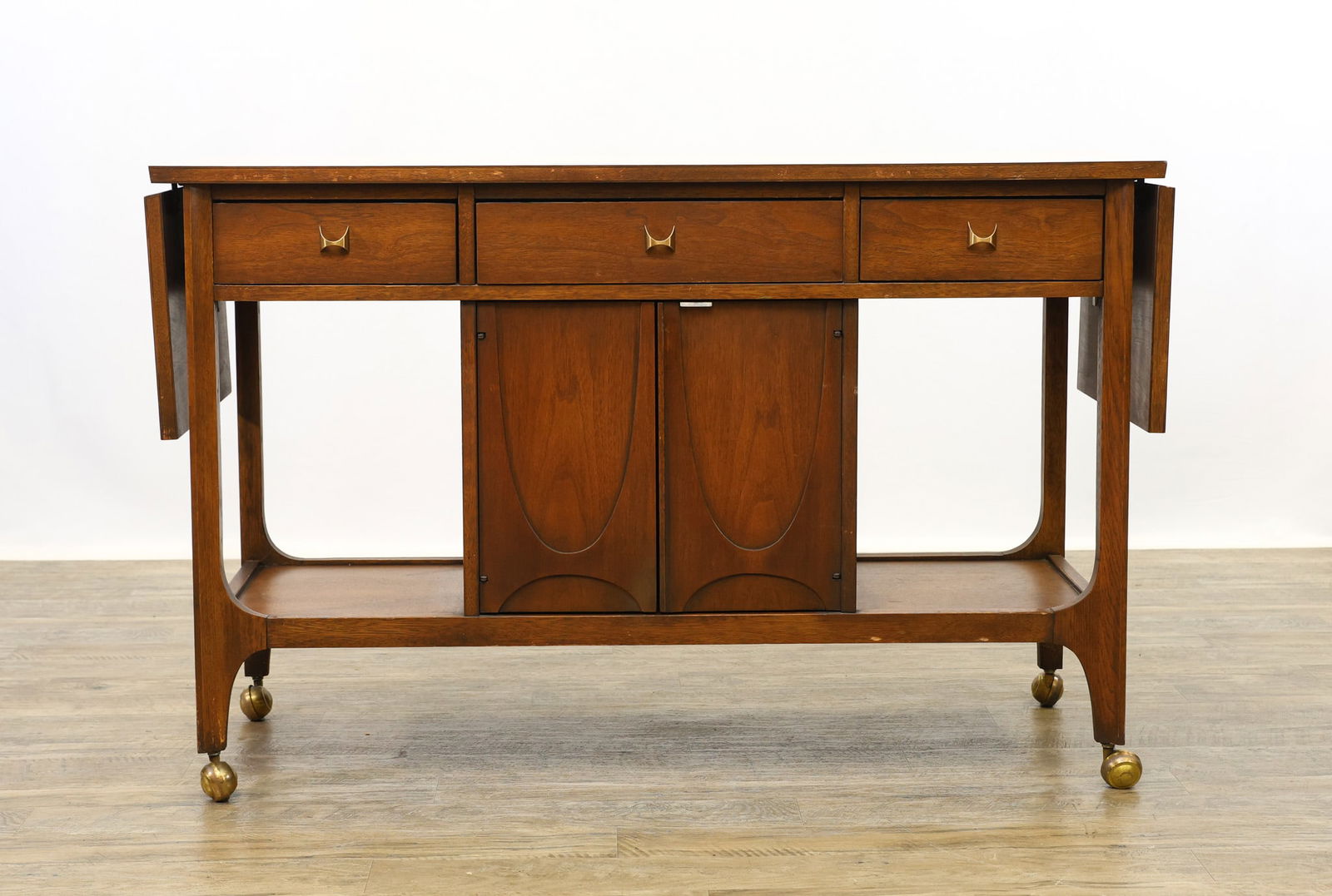 Broyhill "Brasilia" Serving Cart (1 of 10)