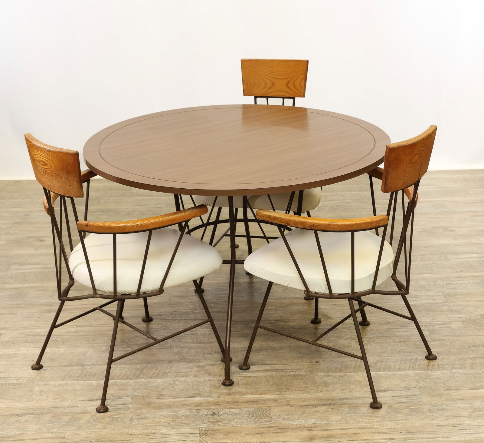 Richard McCarthy for Selrite Dinette Set (1 of 20)