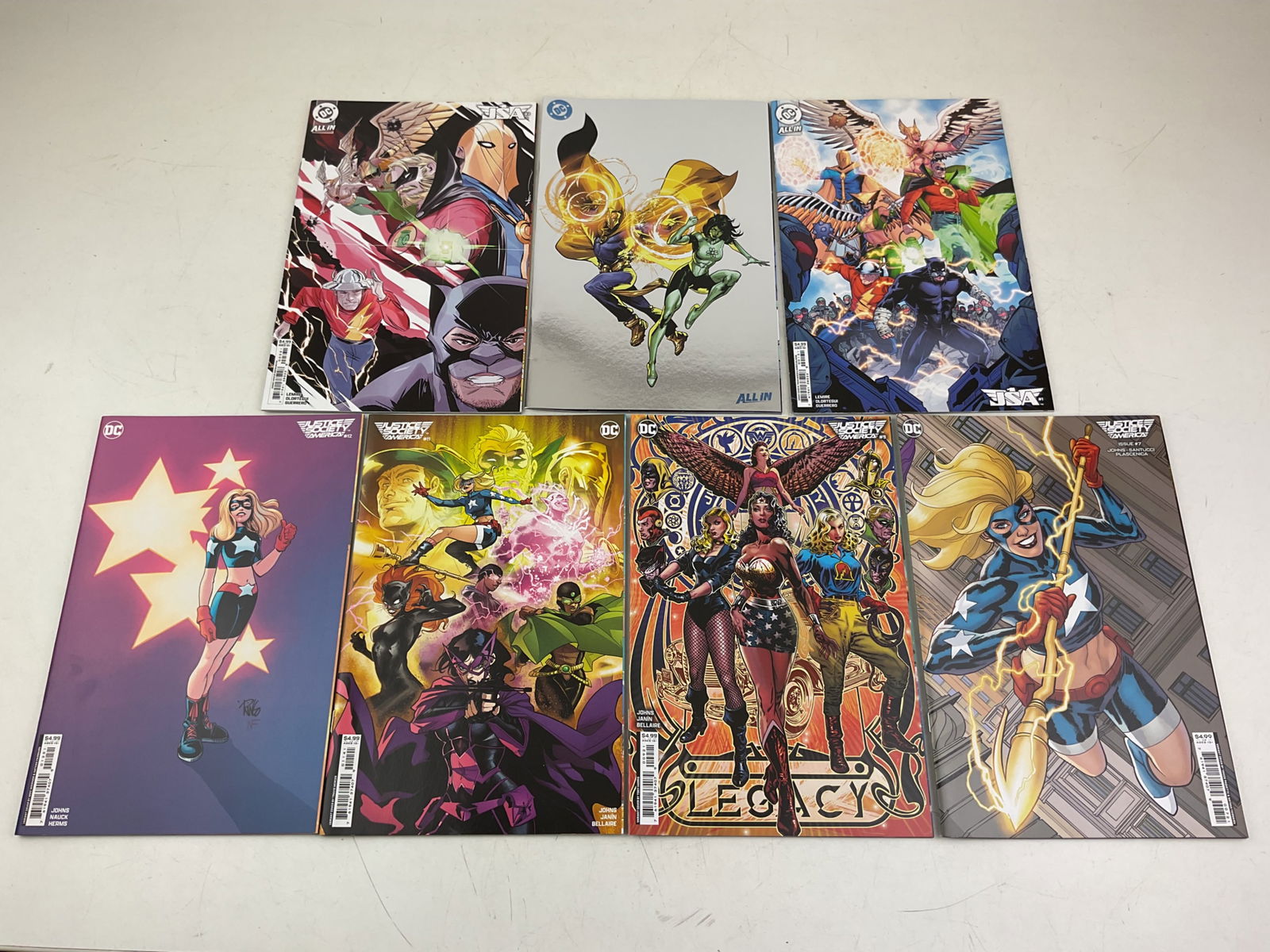 DC Comic Book Assortment - 5