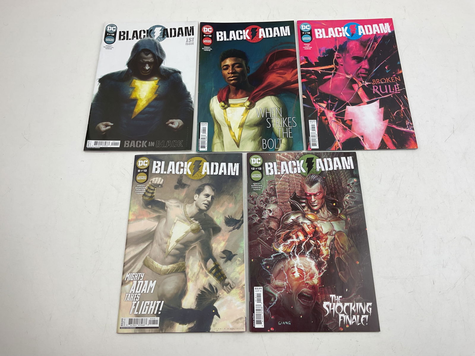 DC Comic Book Assortment - 5