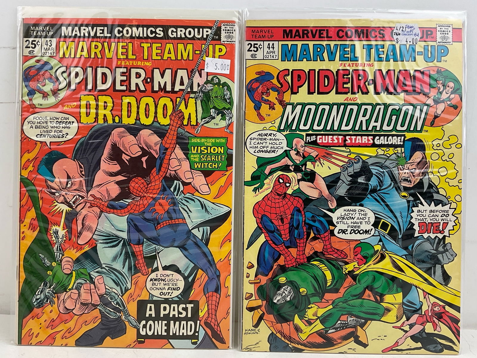 Spider-Man Comics - 10