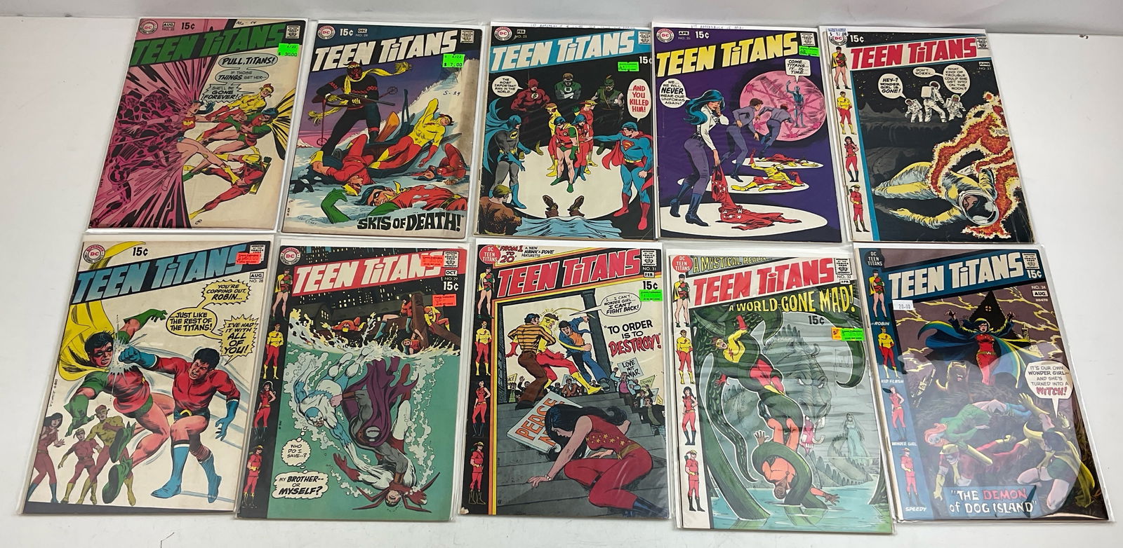 Teen Titans Comics: (10) Teen Titans Comics including #22-#34. Condition varies.