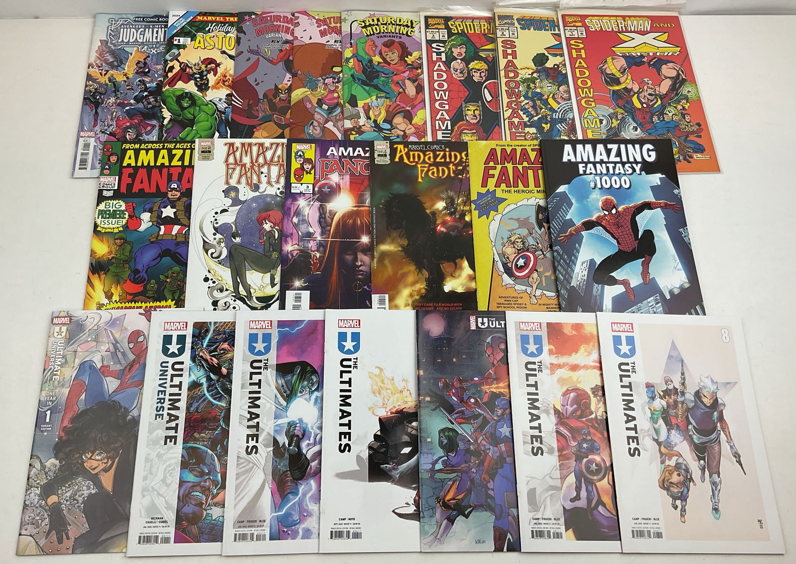 Marvel Comic Book Assortment: (20) Assorted Marvel Comics, mostly Spider-Man. (6) Amazing Fantasy, (7) Ultimate Universe. Condition varies.