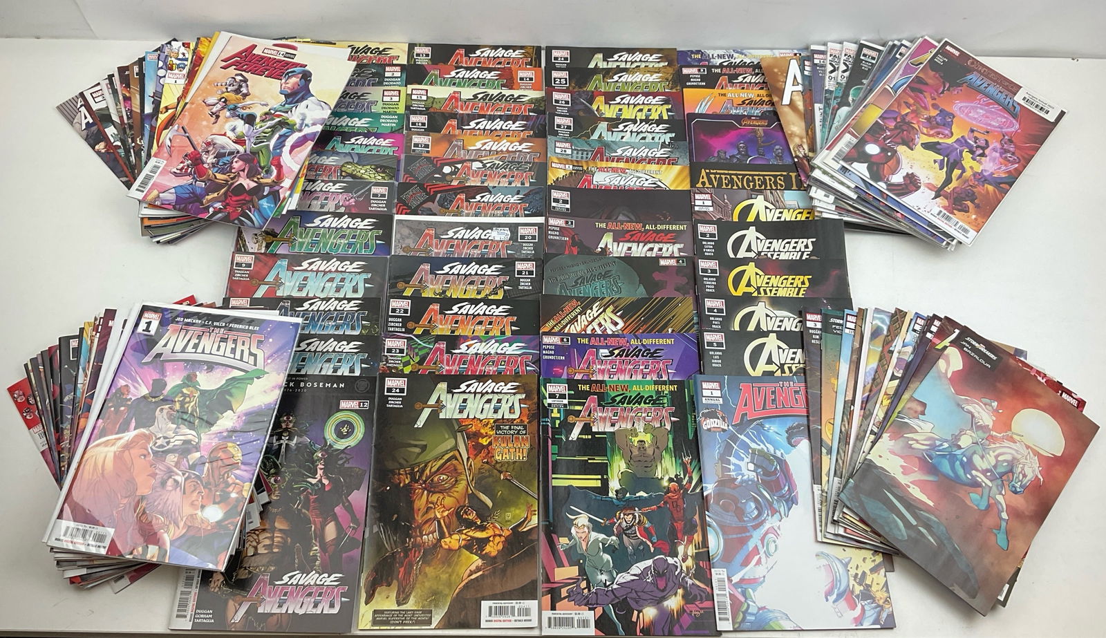 Marvel Comic Book Assortment (1 of 13)