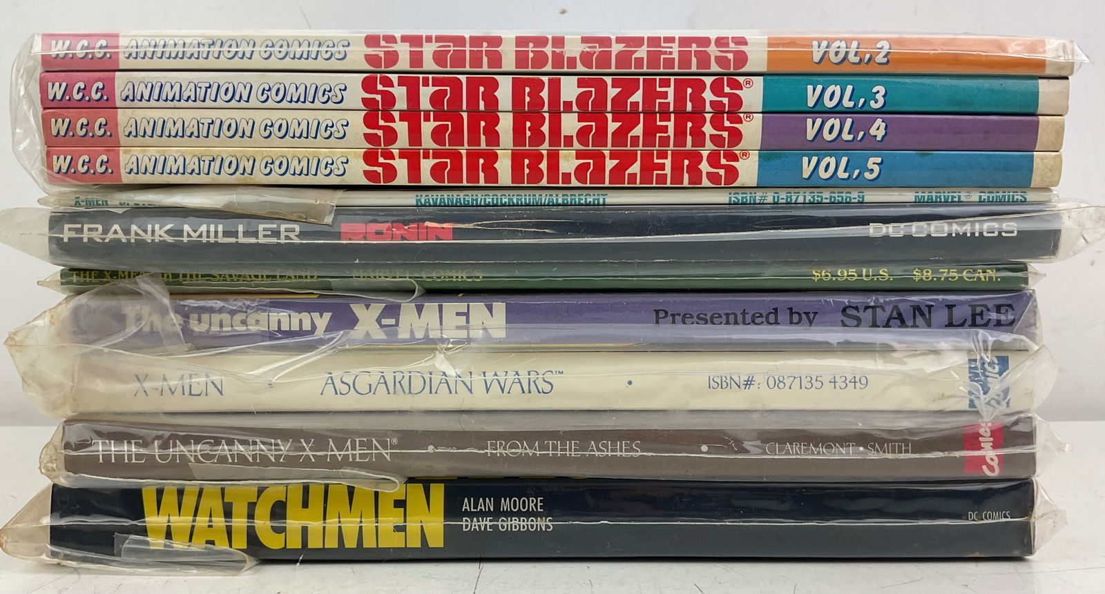 Marvel, DC, and Independent Comics: (11) assorted DC, Marvel and Independent comic volumes. Condition varies.