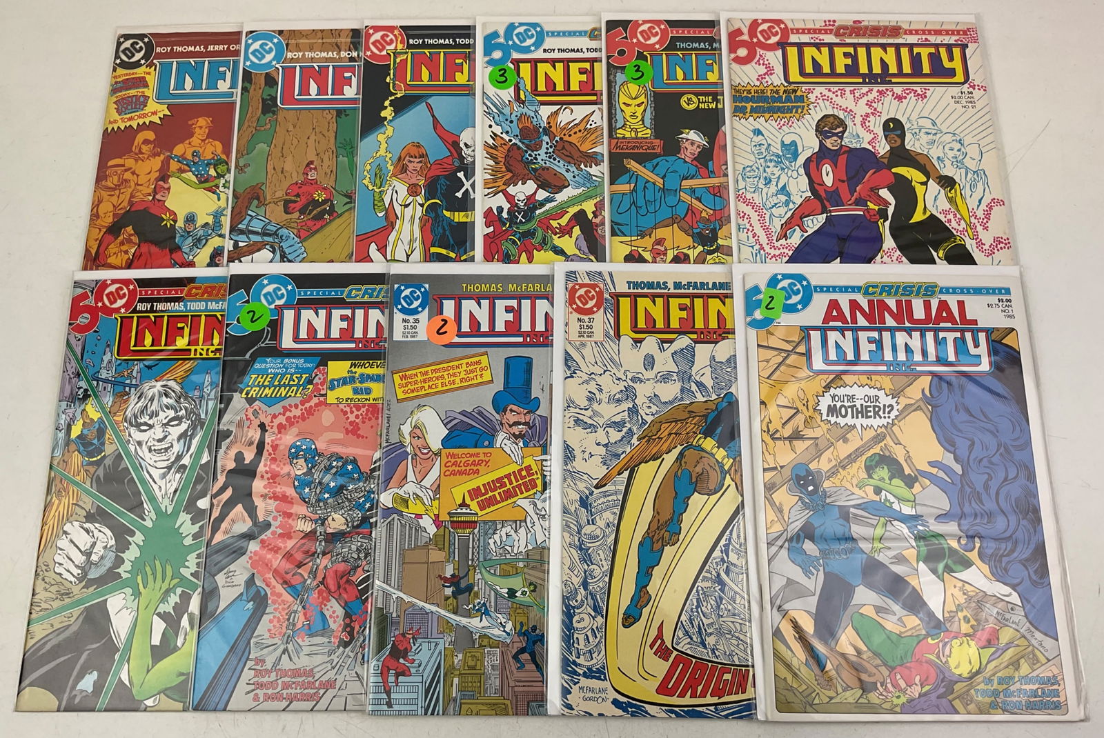Infinity Comics: (10) assorted DC Infinity comics and Annual Infinity #1. Condition varies.