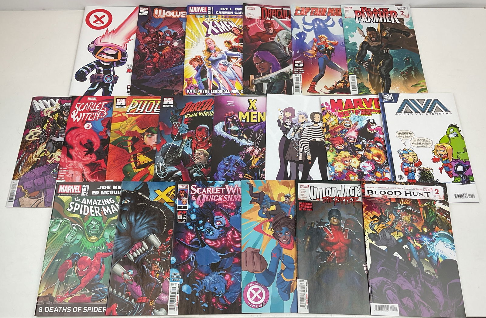 DC Comic Book Assortment - 8