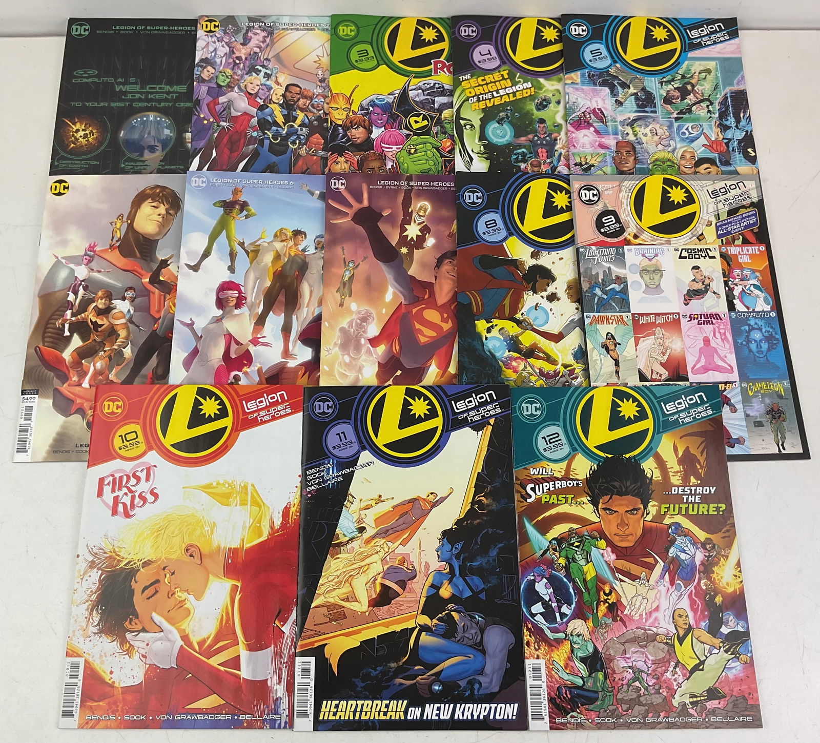 DC Comic Book Assortment - 5