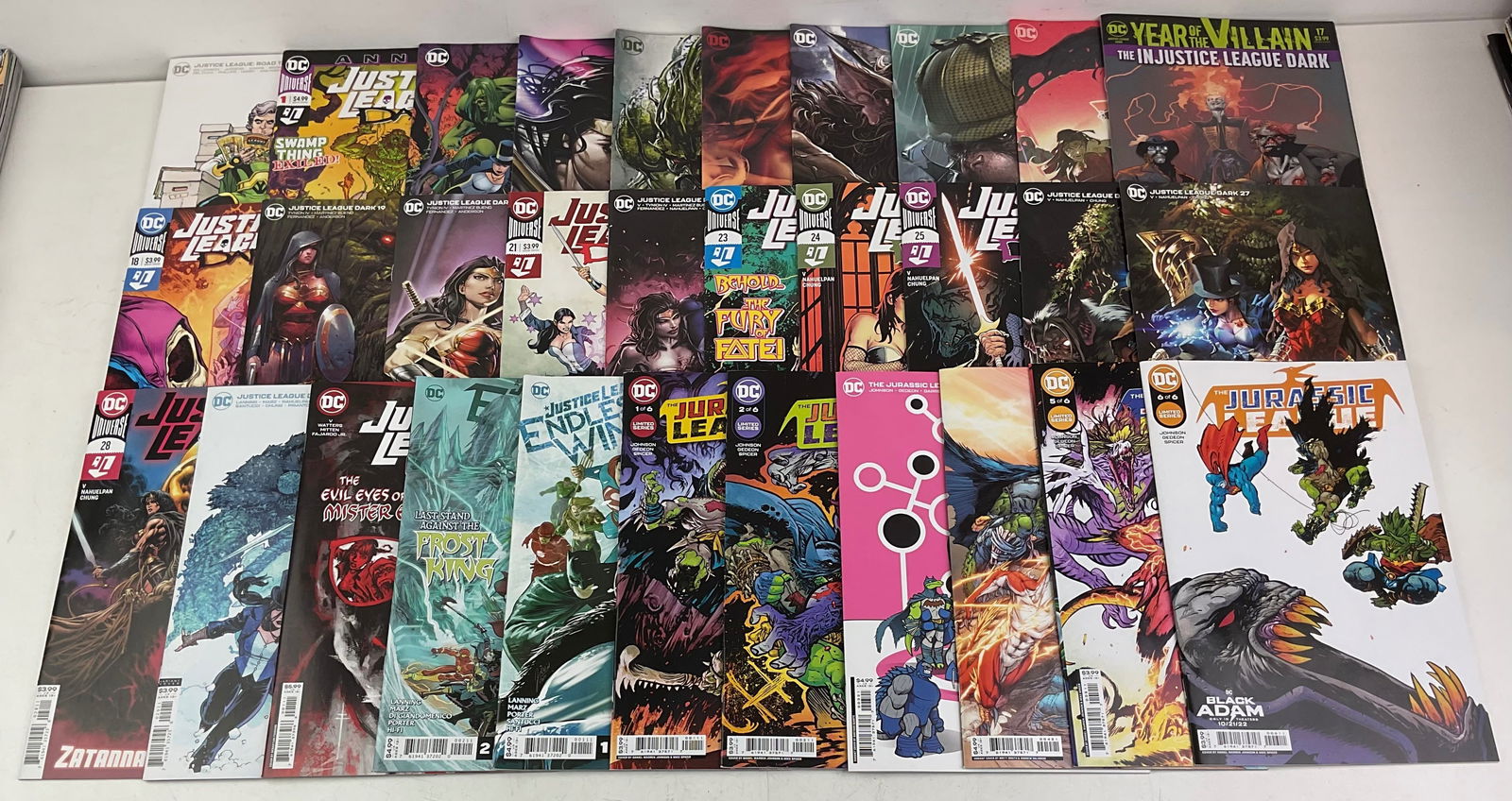 DC Comic Book Assortment - 8