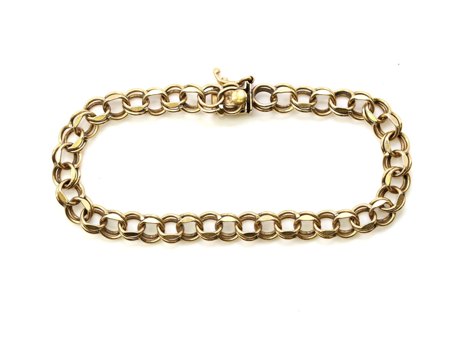 14k YG Bracelet: 14k yellow gold open link bracelet with toggle clasp, 7" and 6.9dwt.